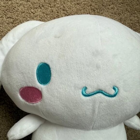 Cinnamoroll Plush - Picture 2 of 4